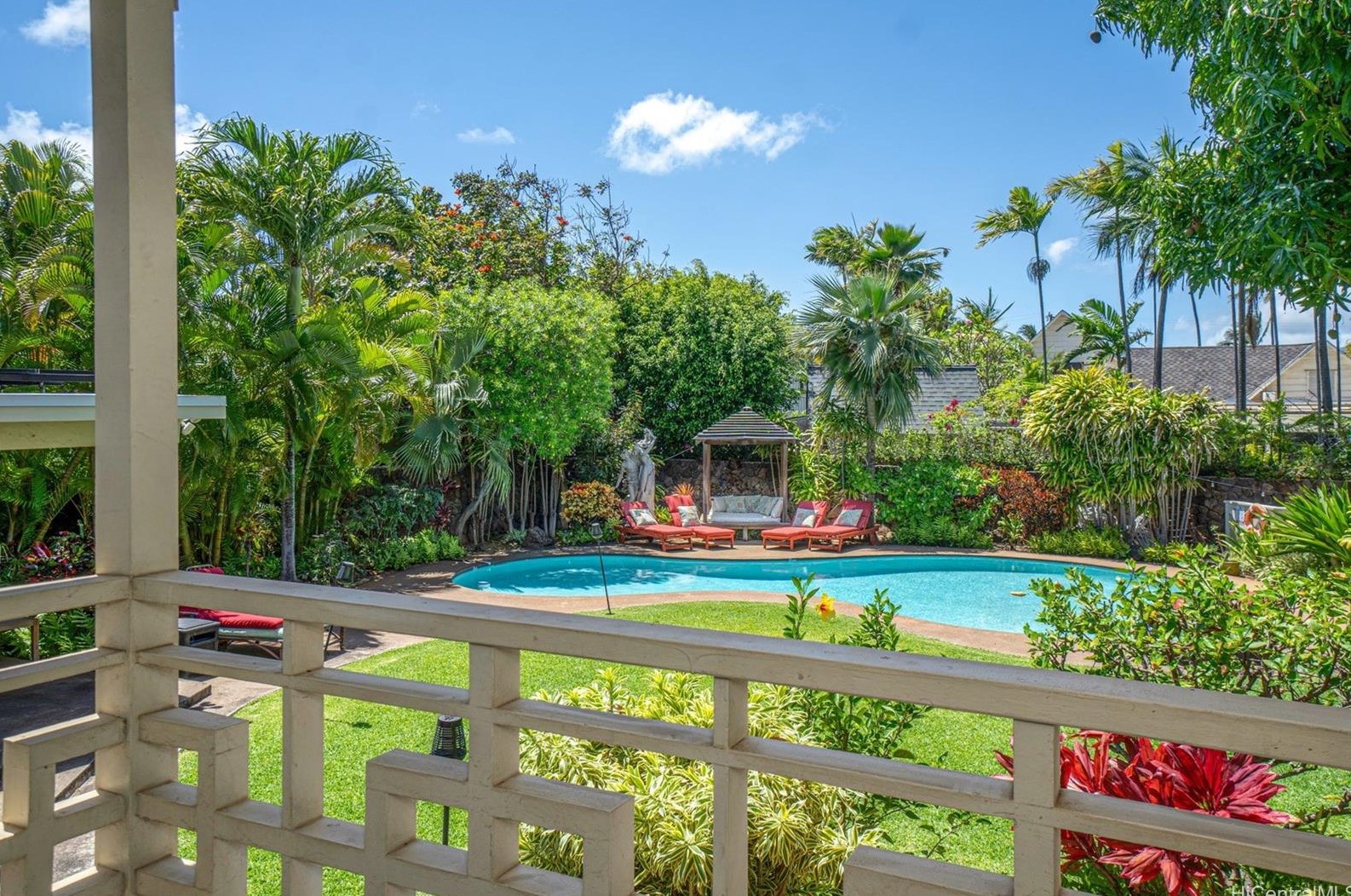 4584 Kahala Ave, Honolulu HI  96816-4950 exterior