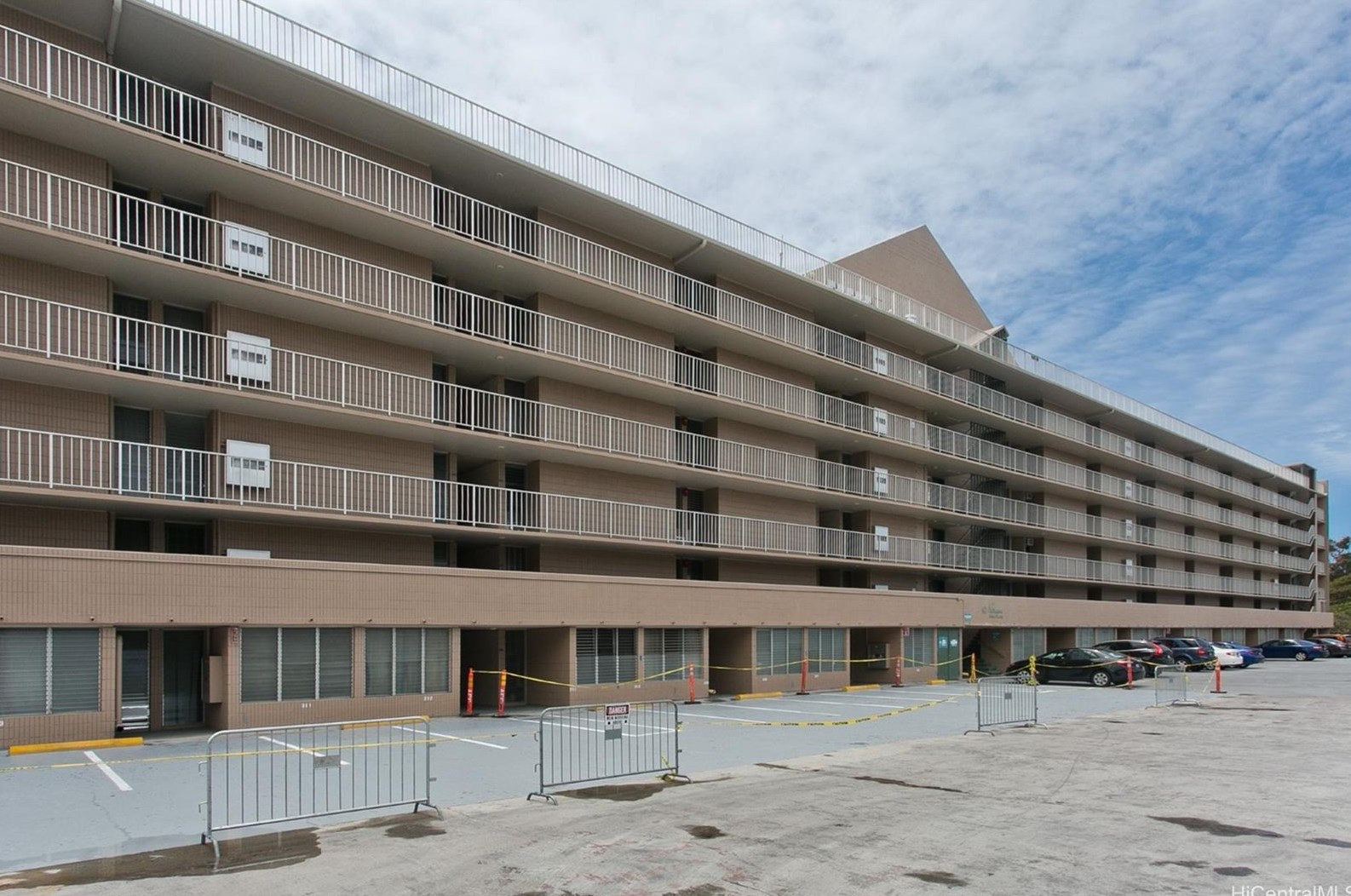 1720 Huna St, Honolulu HI  96817-2456 exterior