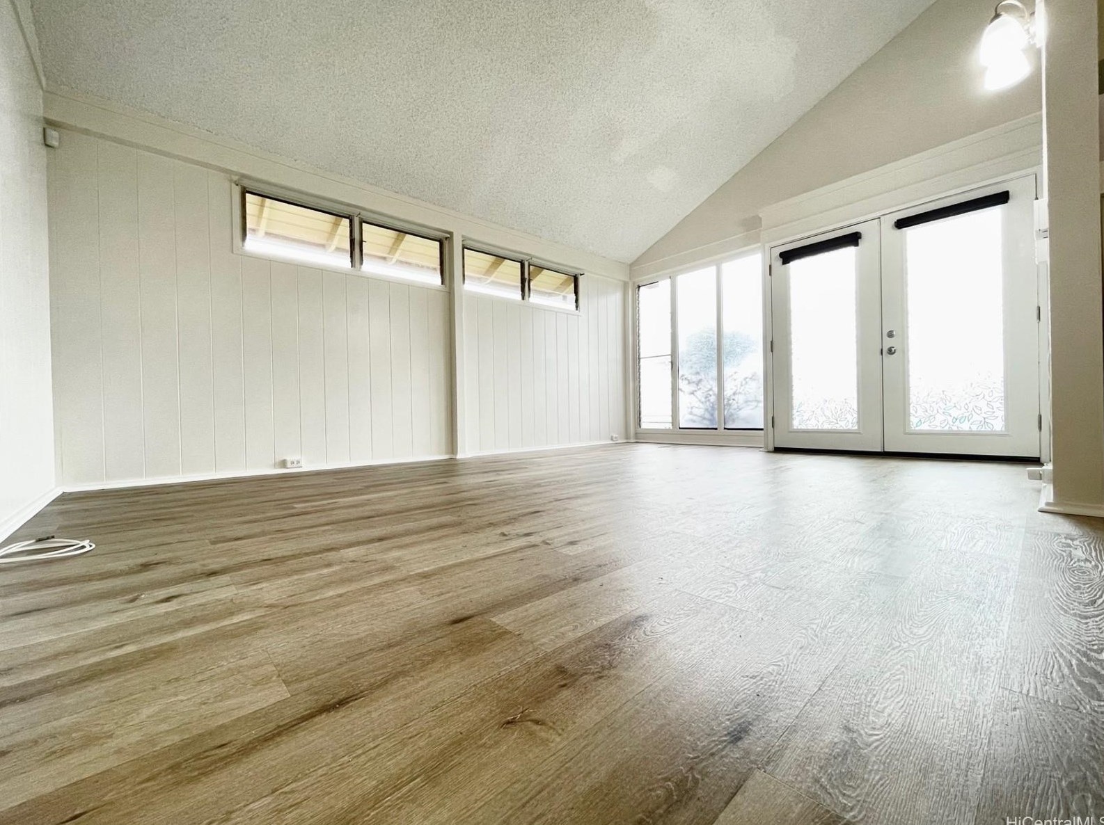94-1058 Lumialani St, Waipahu, HI 96797
