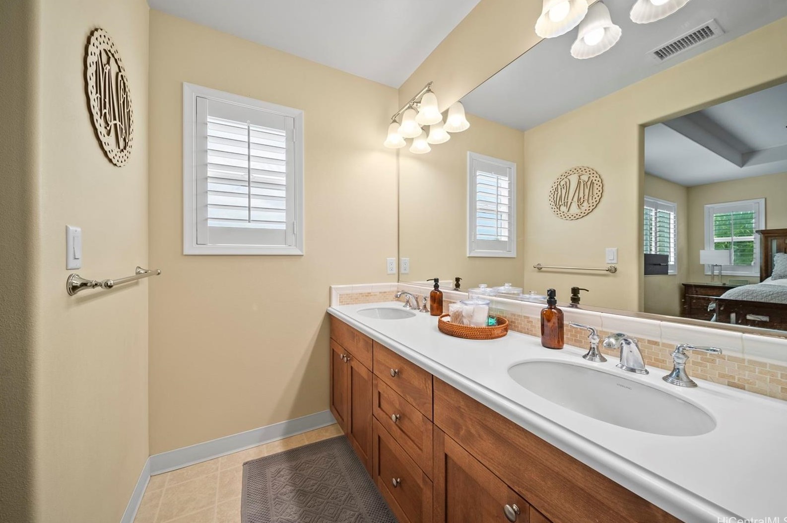 91-1286 Kaileolea Dr, Ewa Beach HI  96706-5033 exterior