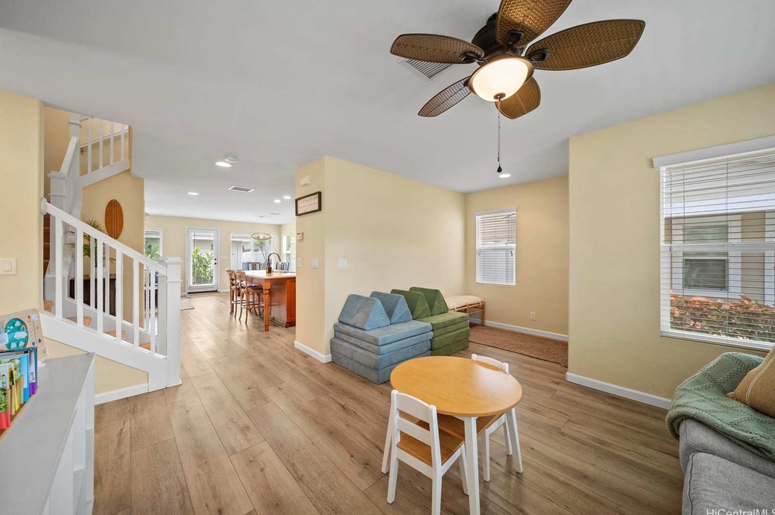 91-1286 Kaileolea Dr, Ewa Beach HI  96706-5033 exterior