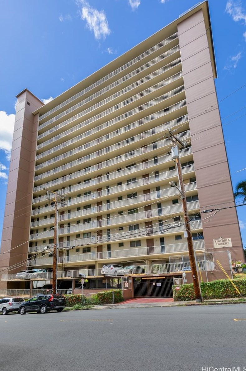 1420 Victoria St, Honolulu HI 96822-3563 exterior