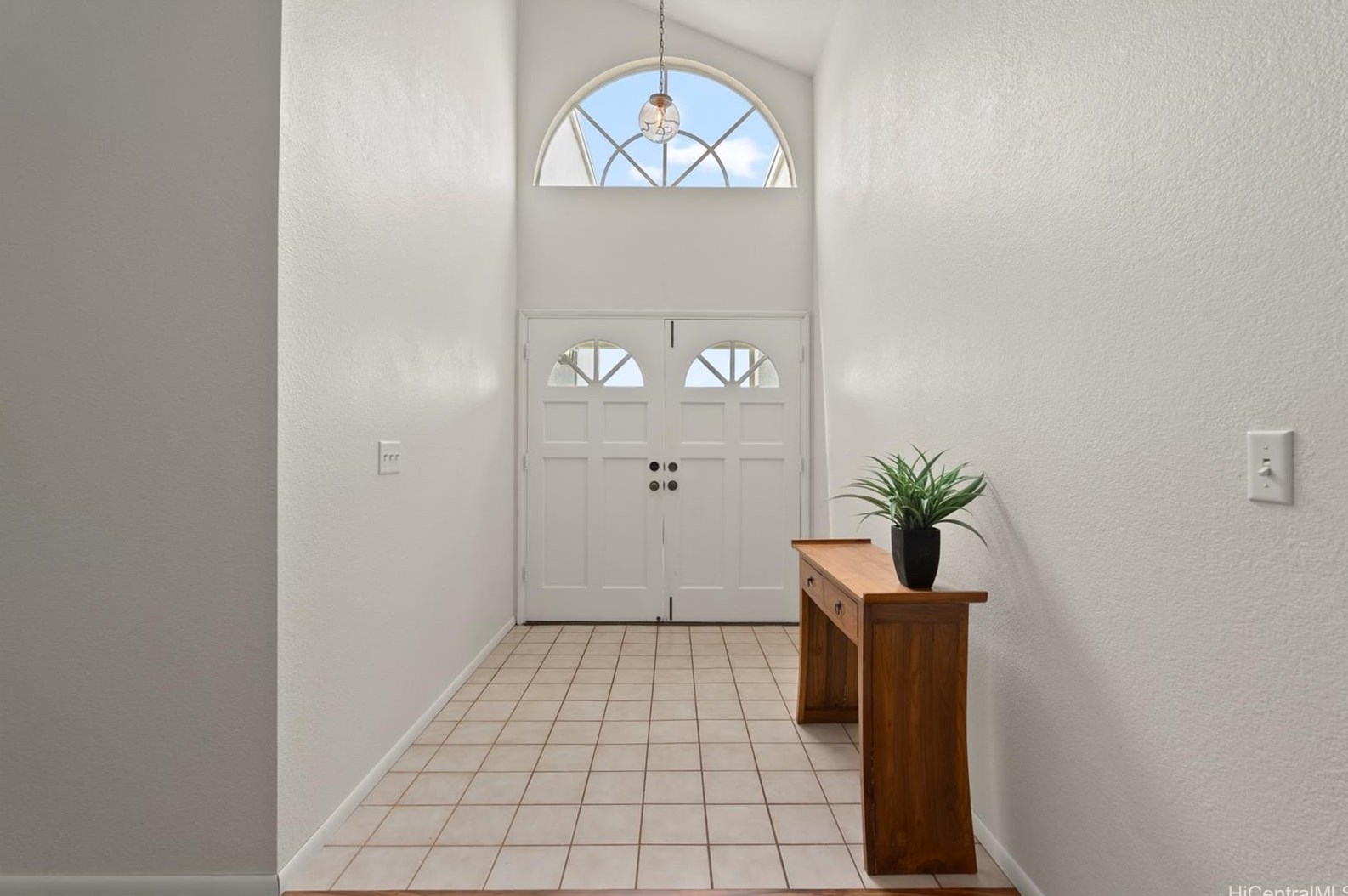 94-1006 Heahea St, Waipahu, HI 96797