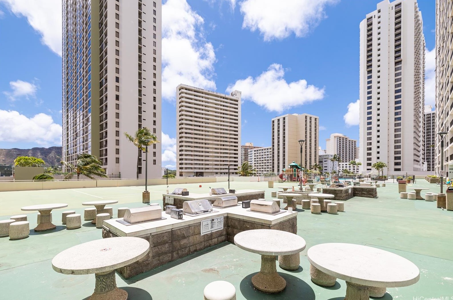 201 Ohua Ave, Honolulu HI  96815-3653 exterior