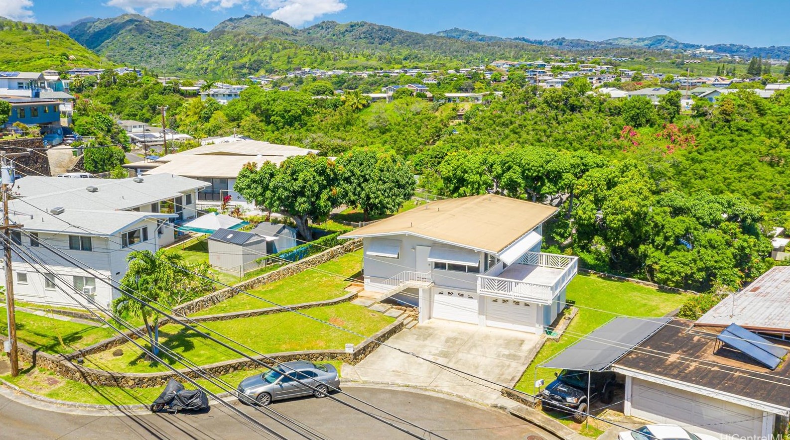 1305 Ainapua St, Honolulu, HI 96819-1621