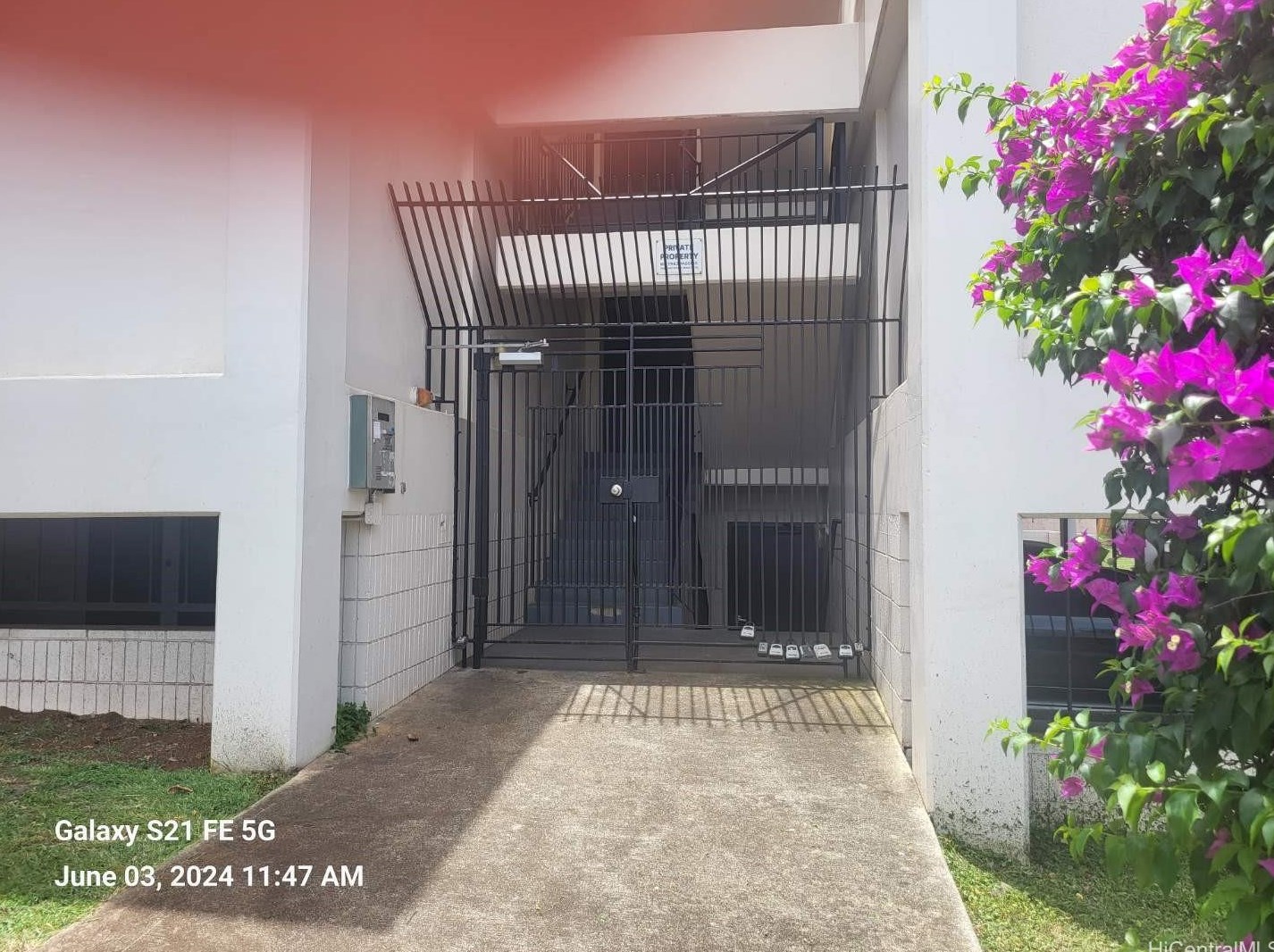 3388 Salt Lake Blvd, Honolulu, HI 96818-2120