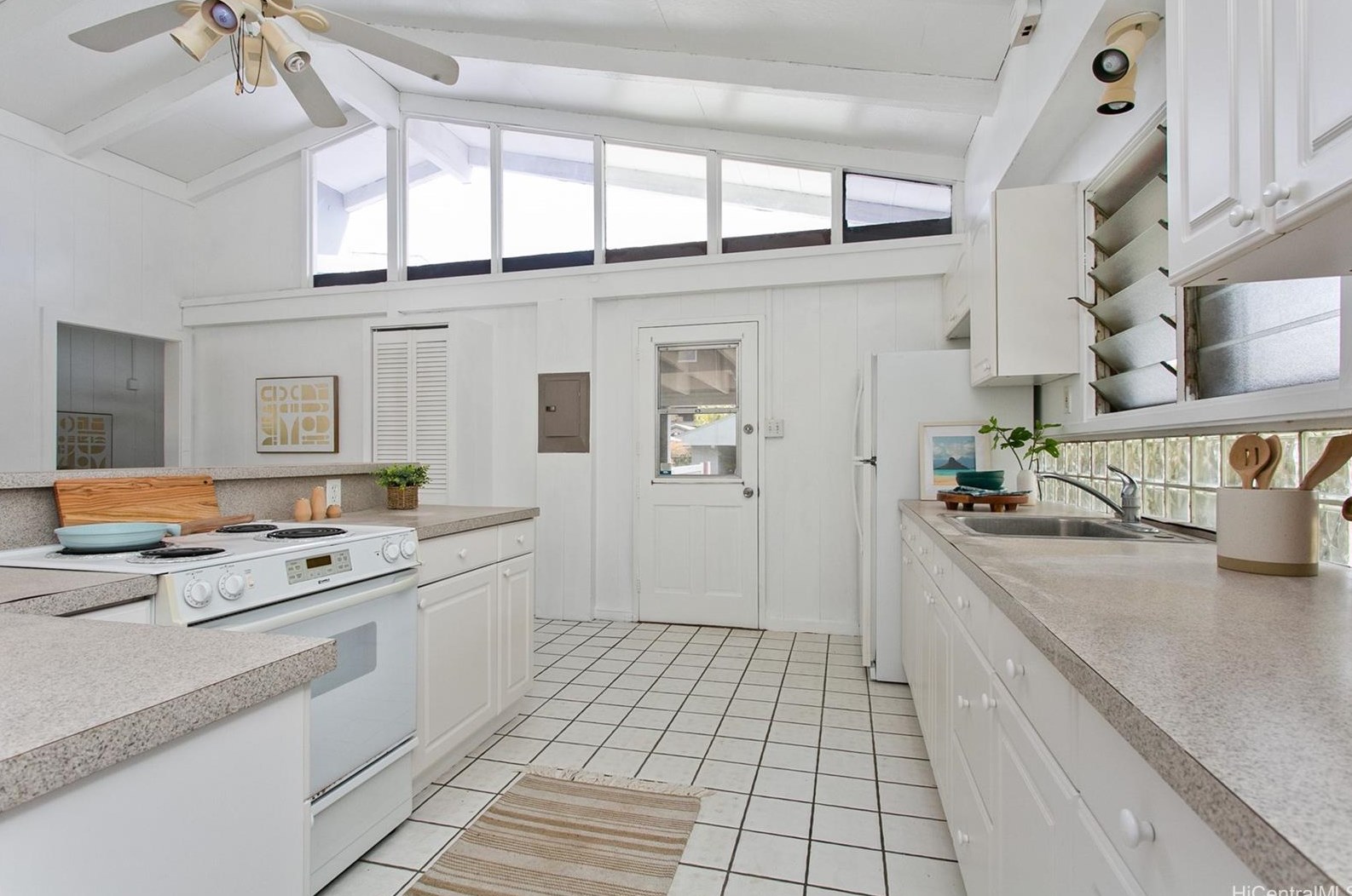 941 Koae St, Honolulu HI  96816-5004 exterior