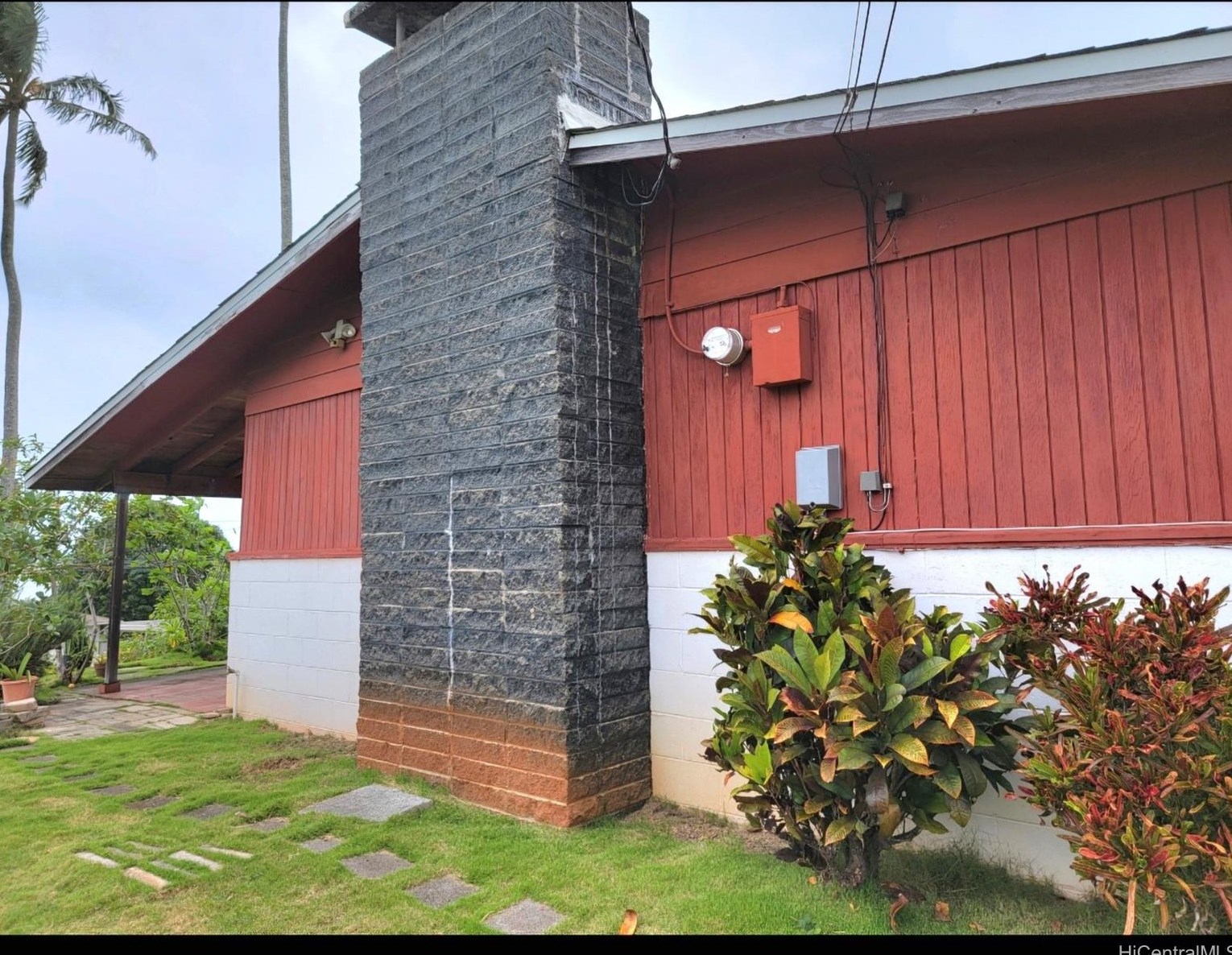 45104 Kokokahi Pl, Kaneohe, HI 96744-2419
