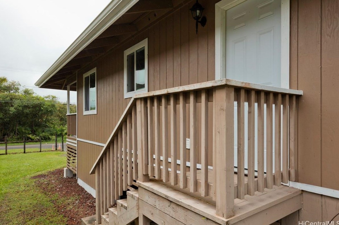 2500 Ainaola Dr, Hilo, HI 96720-3537