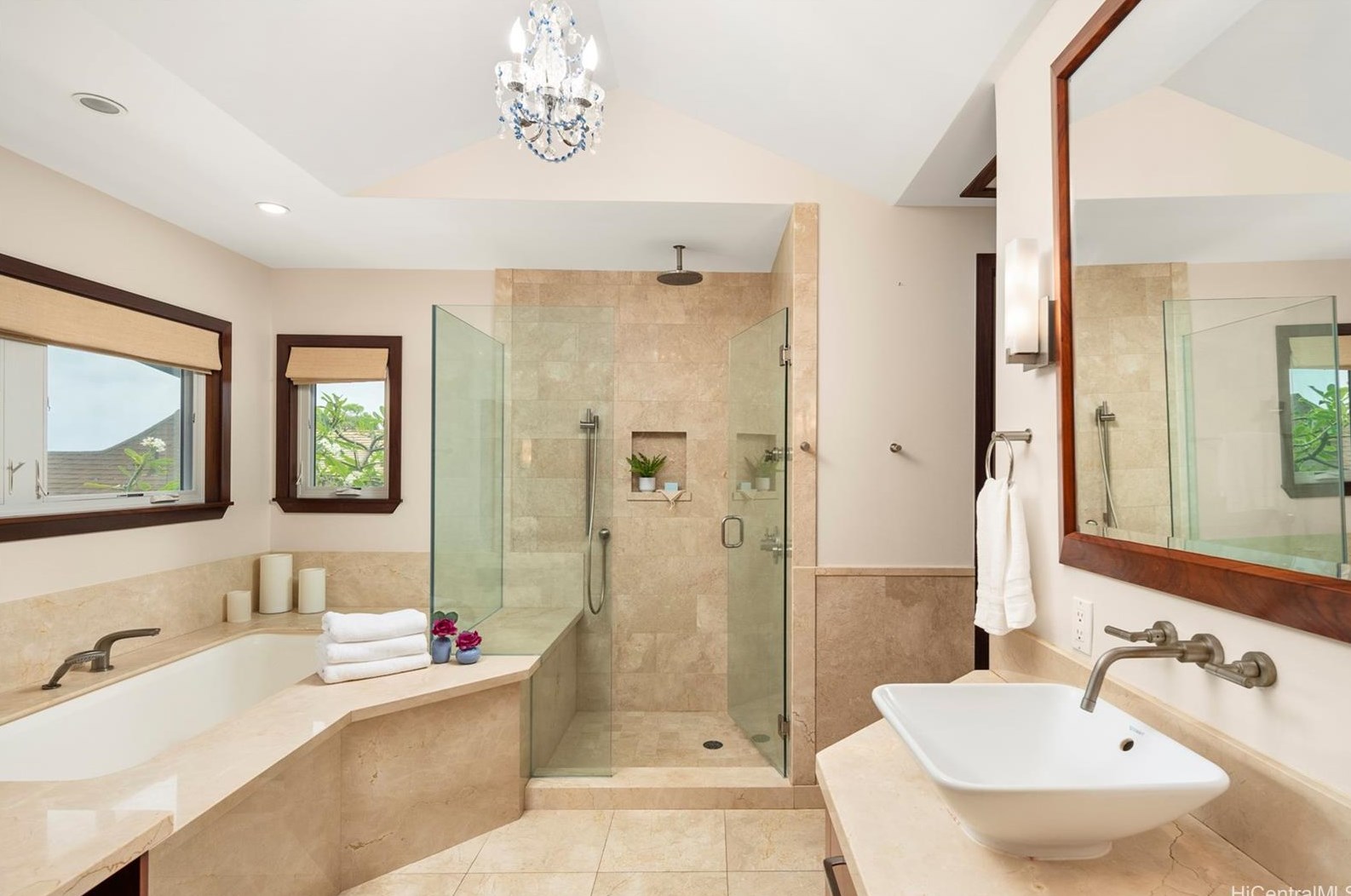 4140 Black Pt Rd, Honolulu HI  96816-4846 exterior