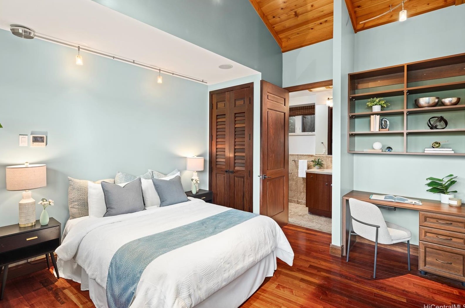 4140 Black Pt Rd, Honolulu HI  96816-4846 exterior