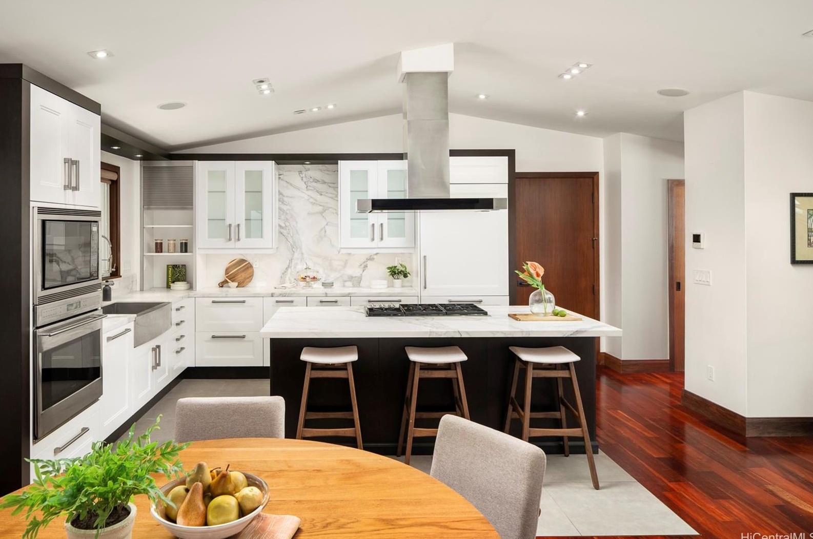 4140 Black Pt Rd, Honolulu HI  96816-4846 exterior