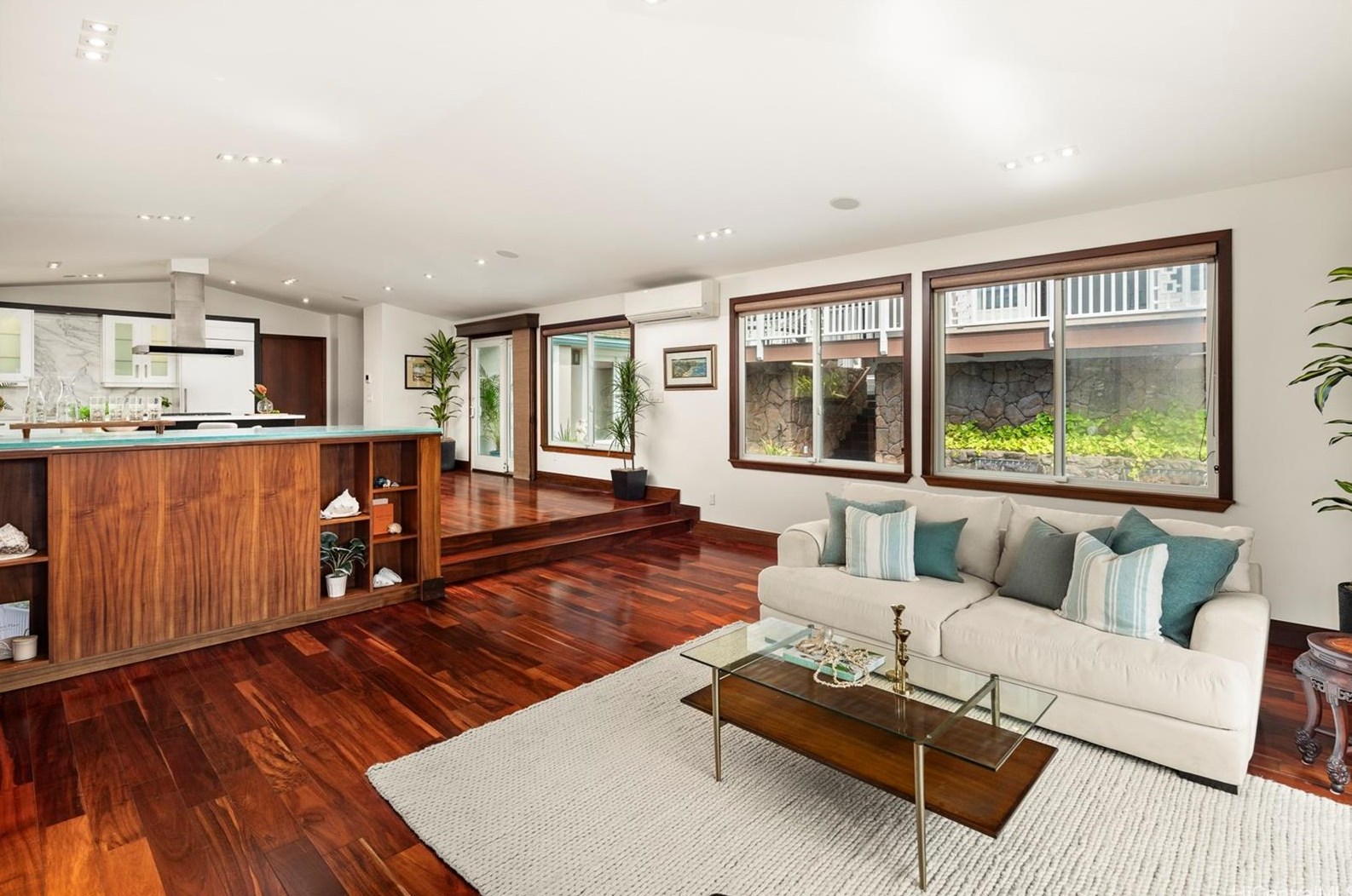 4140 Black Pt Rd, Honolulu HI  96816-4846 exterior