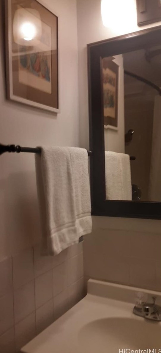 134 Kapahulu Ave, Honolulu HI  96815-4098 exterior