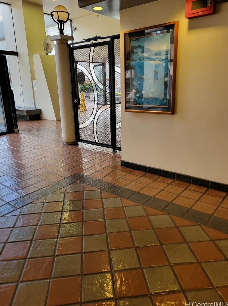 1188 Bishop St #1906, Honolulu, HI 96813