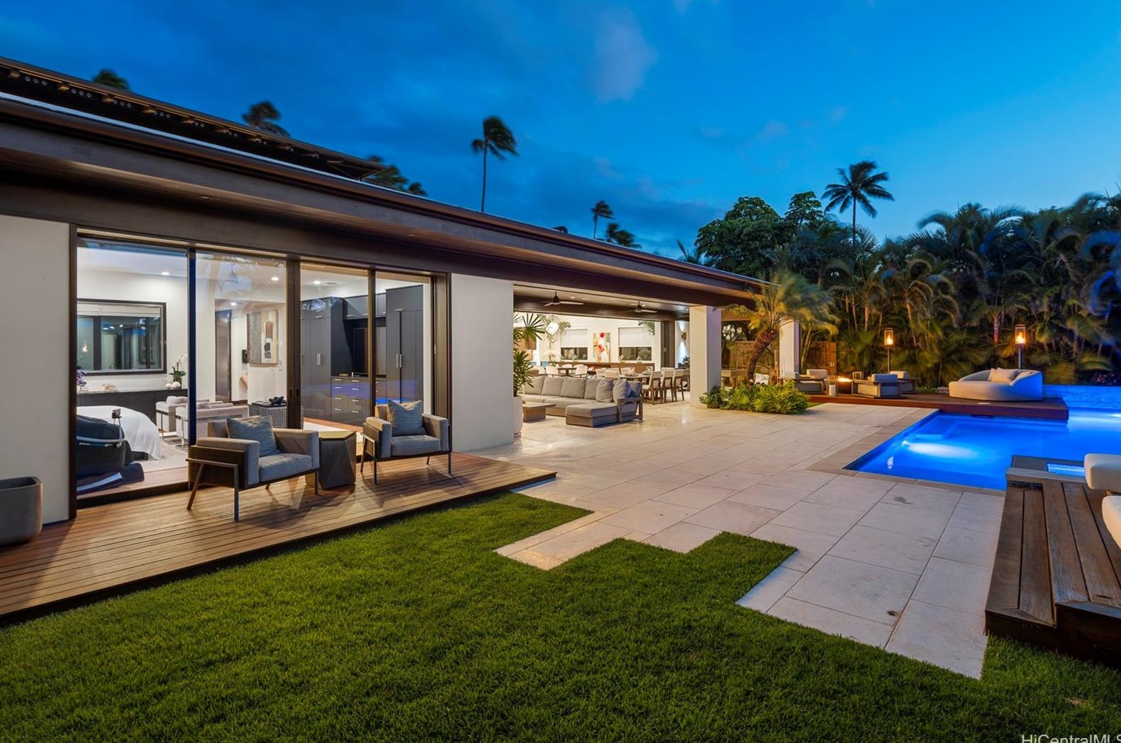 4620 Kahala Ave, Honolulu HI  96816-5211 exterior