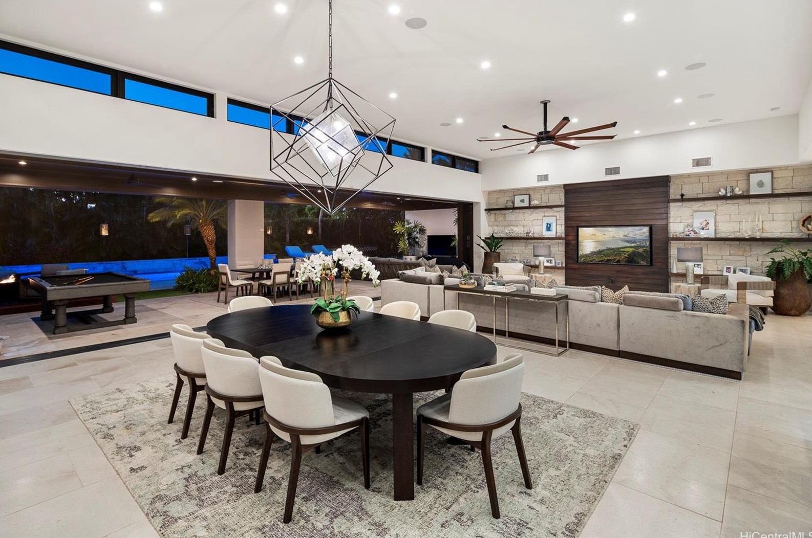 4620 Kahala Ave, Honolulu HI  96816-5211 exterior