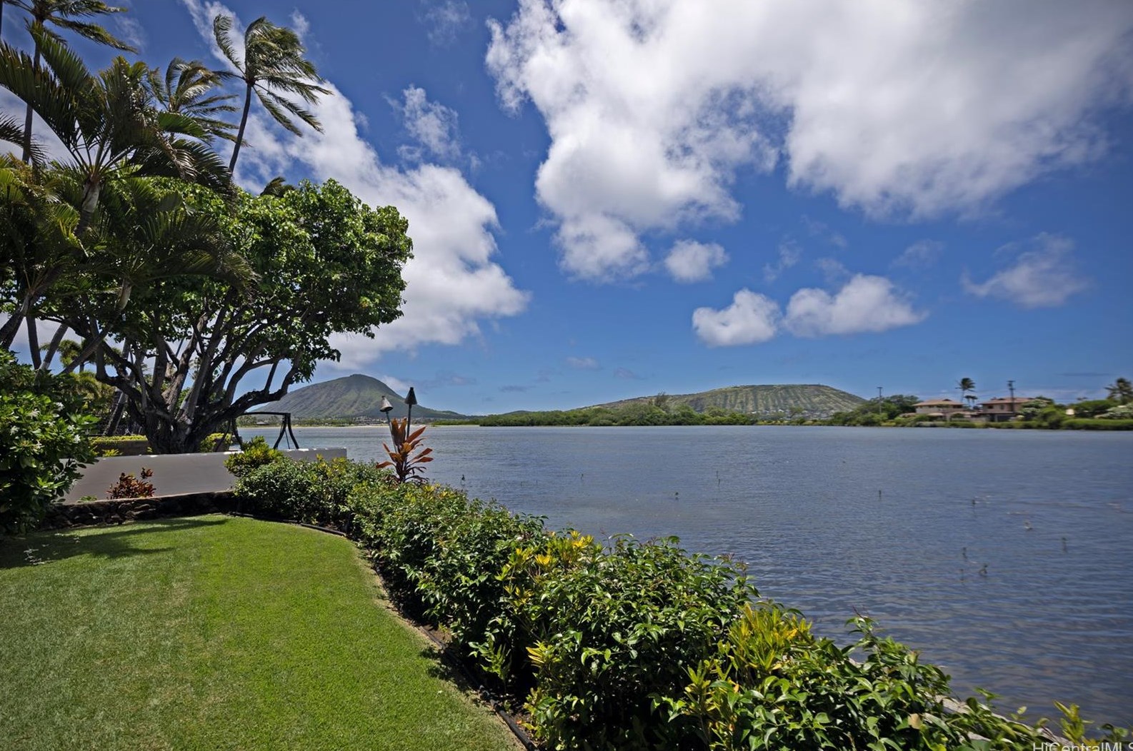 5939 Kalanianaole Hwy, Honolulu, HI 96821-2309