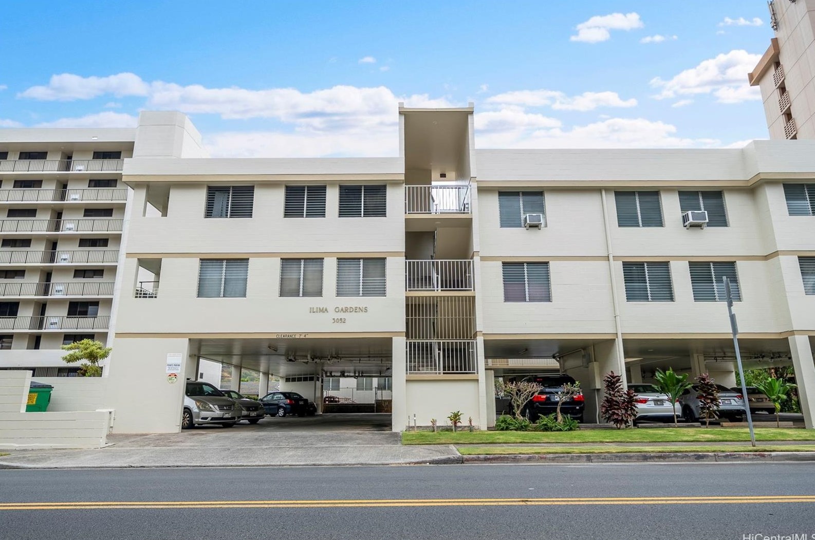 3052 Ala Ilima St, Honolulu HI  96818-2783 exterior