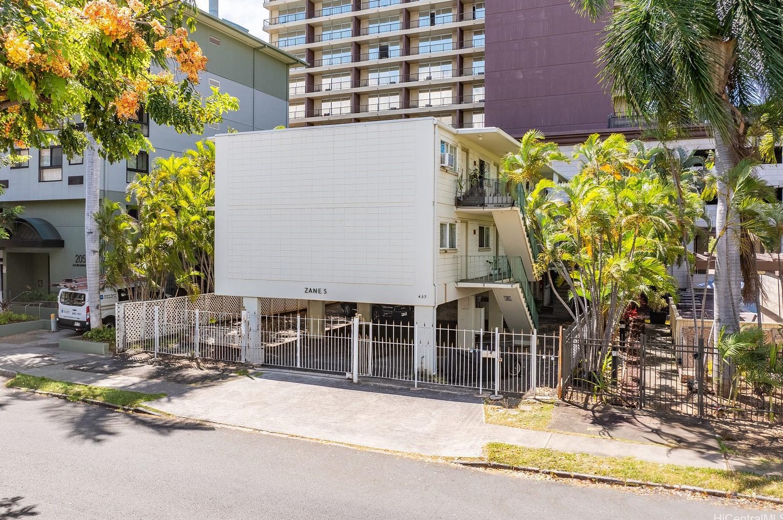 437 Namahana St, Honolulu, HI 96815-2172