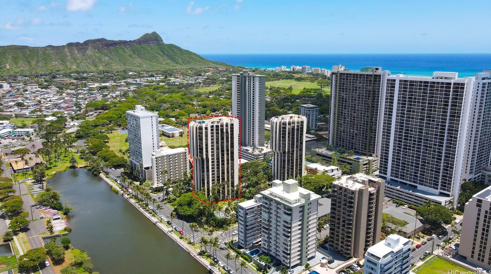 300 Wai Nani Way, Honolulu HI  96815-3961 exterior