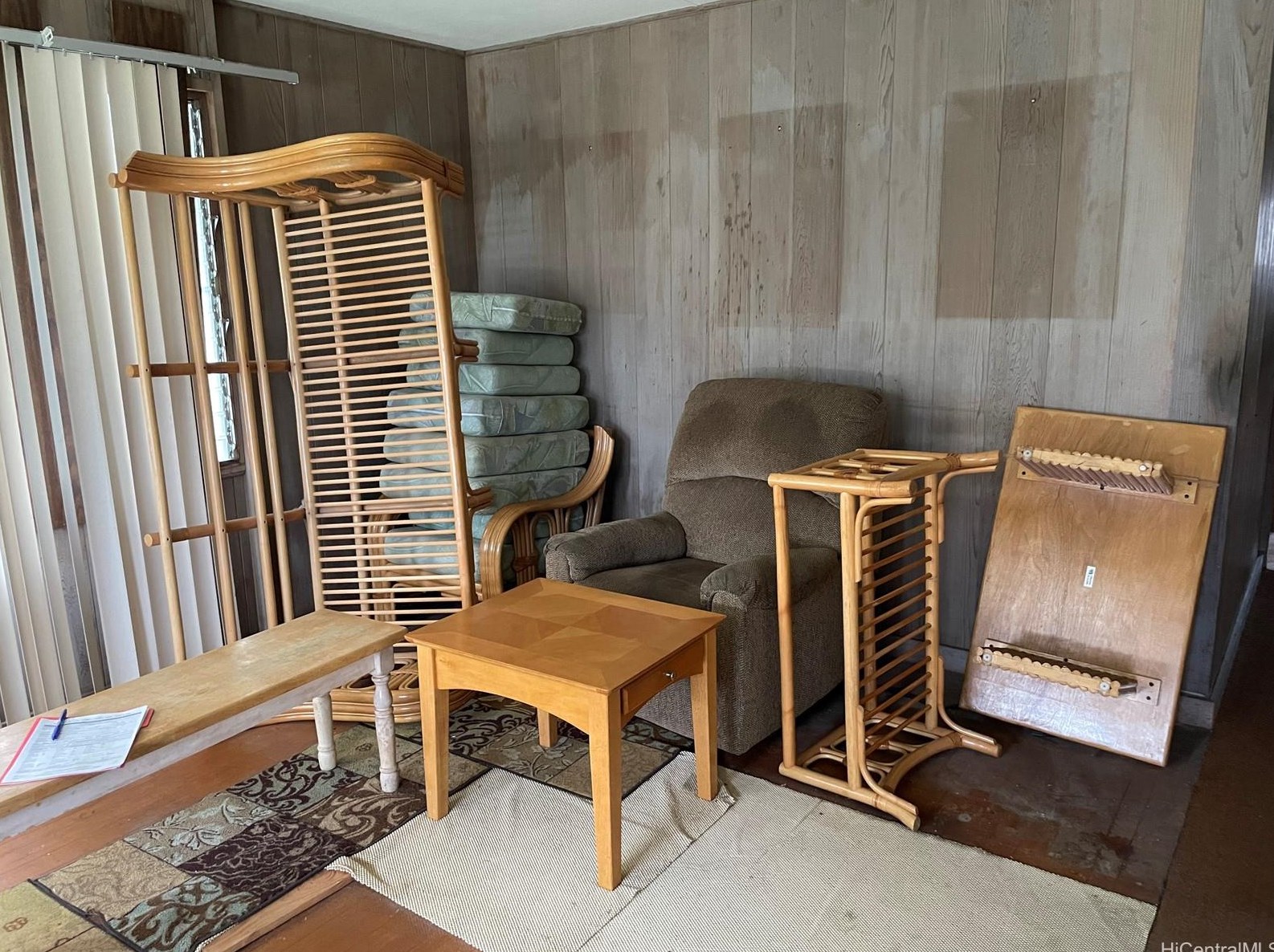 730 Gulick Ave, Honolulu, HI 96819-3337