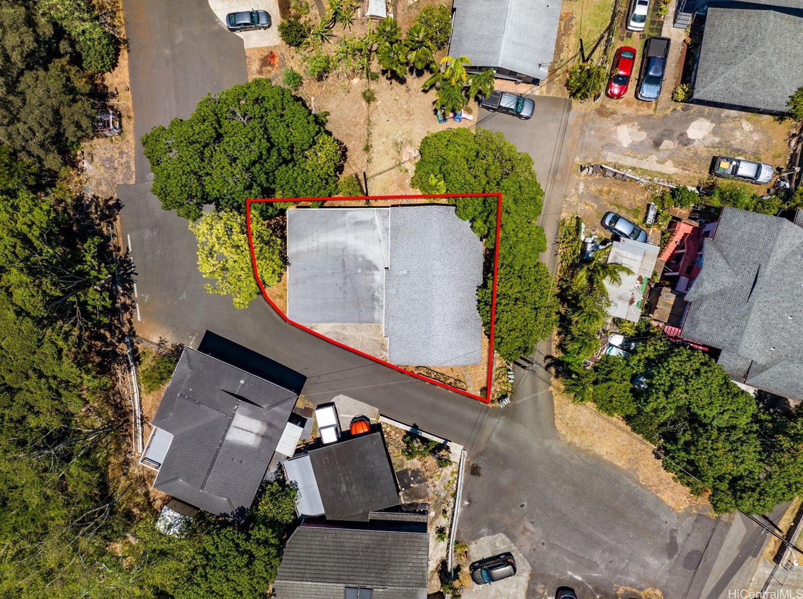 1756 Gulick Ave, Honolulu HI  96819-4213 exterior