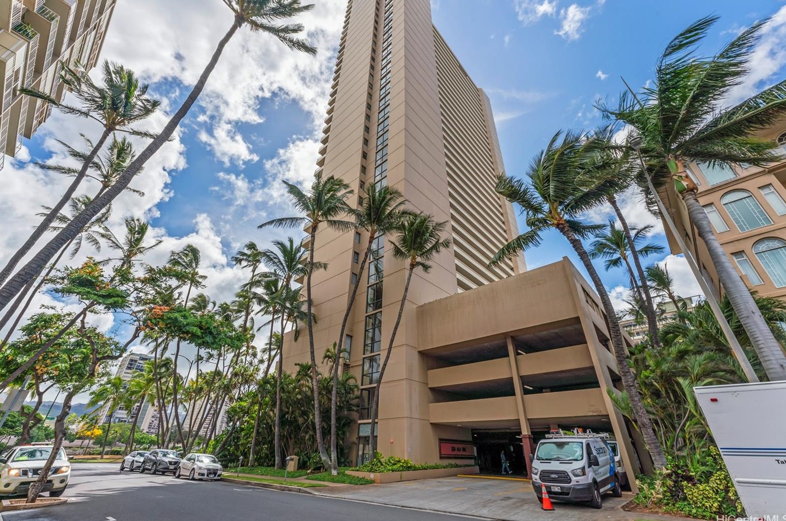 2121 Ala Wai Blvd, Honolulu, HI 96815-2268