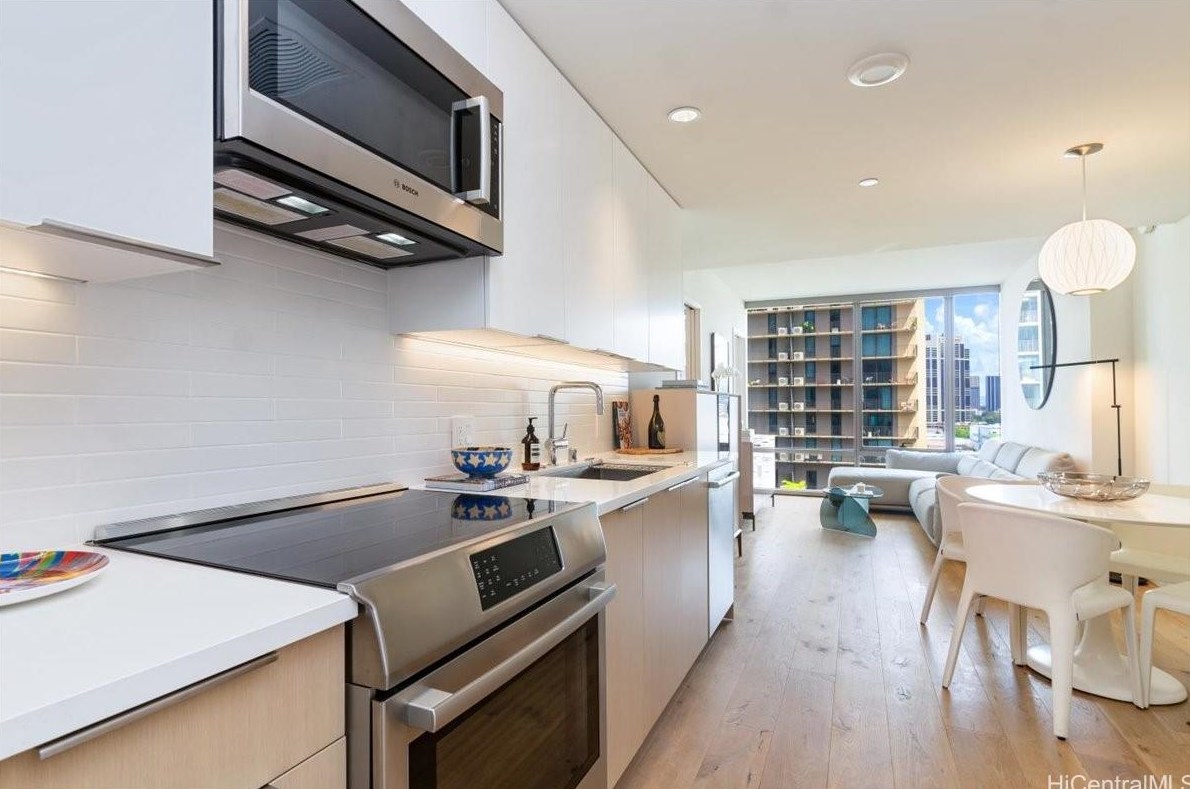 1001 Queen St, Honolulu, HI 96814