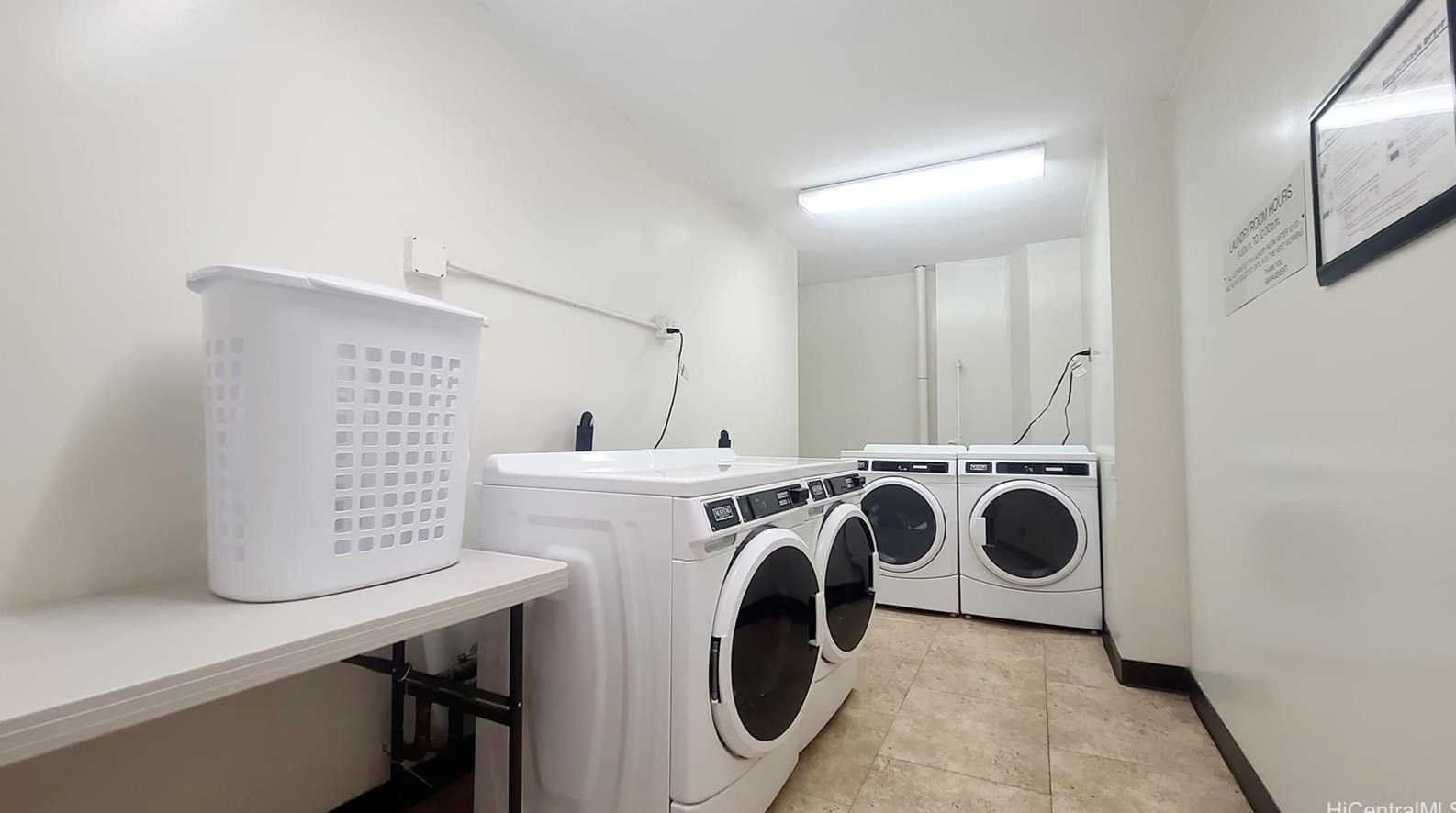 747 Amana St, Honolulu HI  96814-5115 exterior