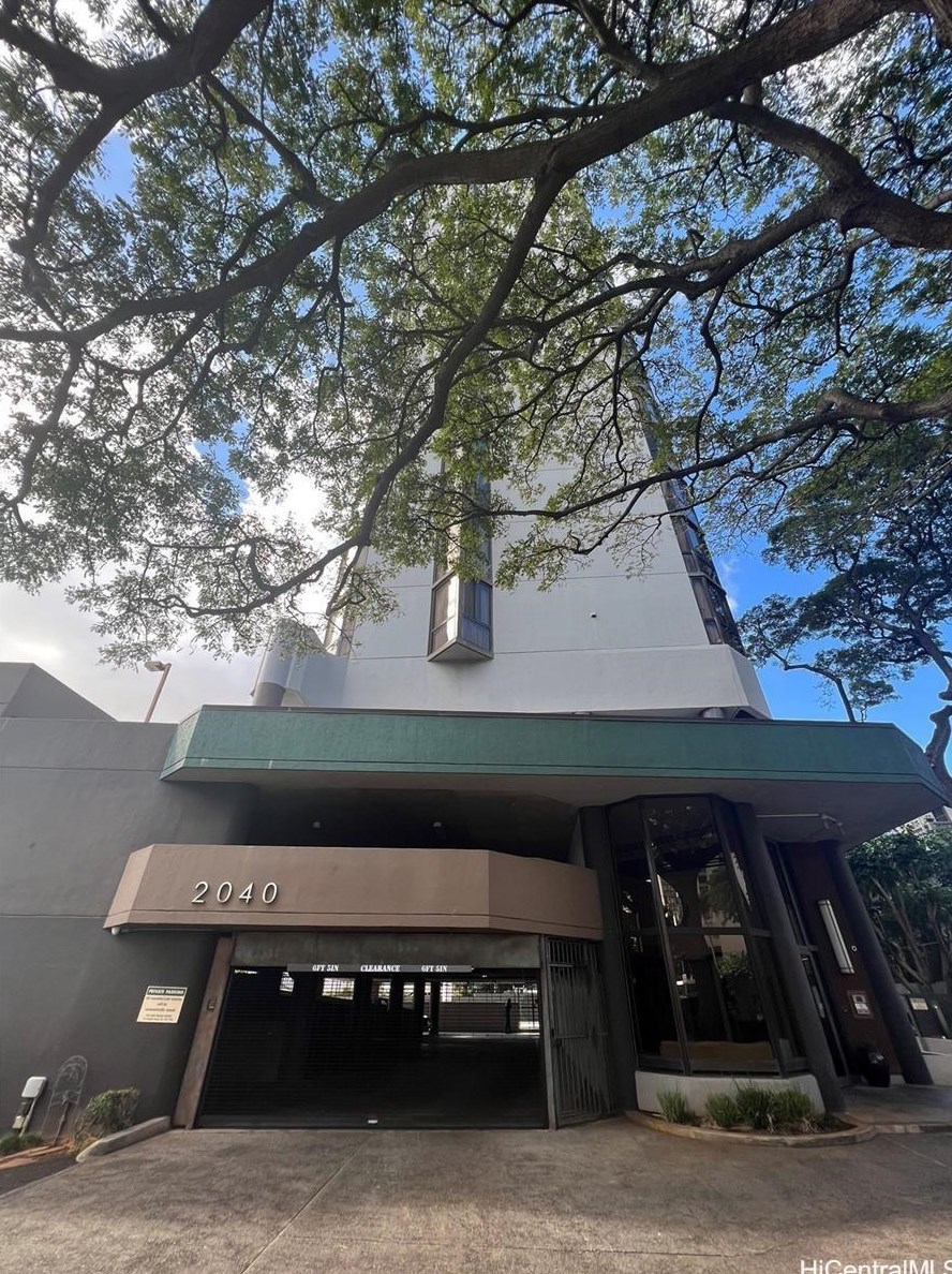 2040 Nuuanu Ave, Honolulu HI 96817-2517 exterior