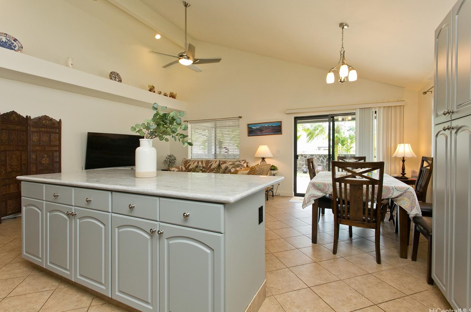 95-1181 Anuanu St, Mililani, HI 96789
