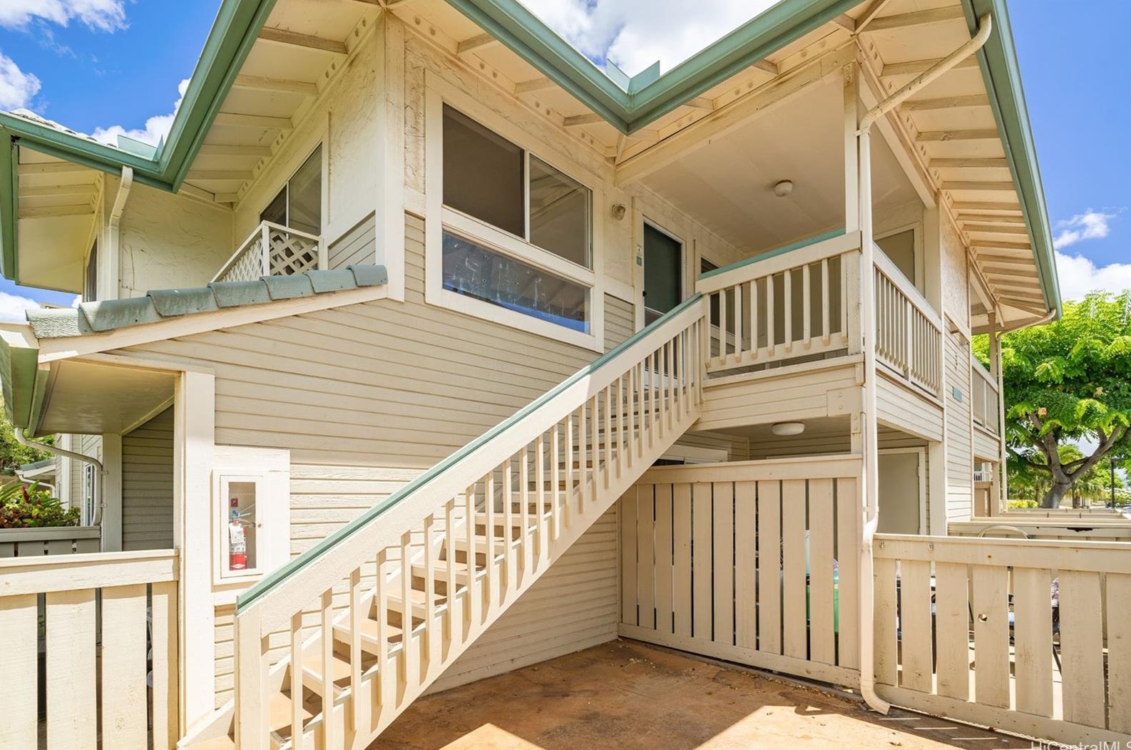 91-1063 Oaniani St, Kapolei, HI 96707