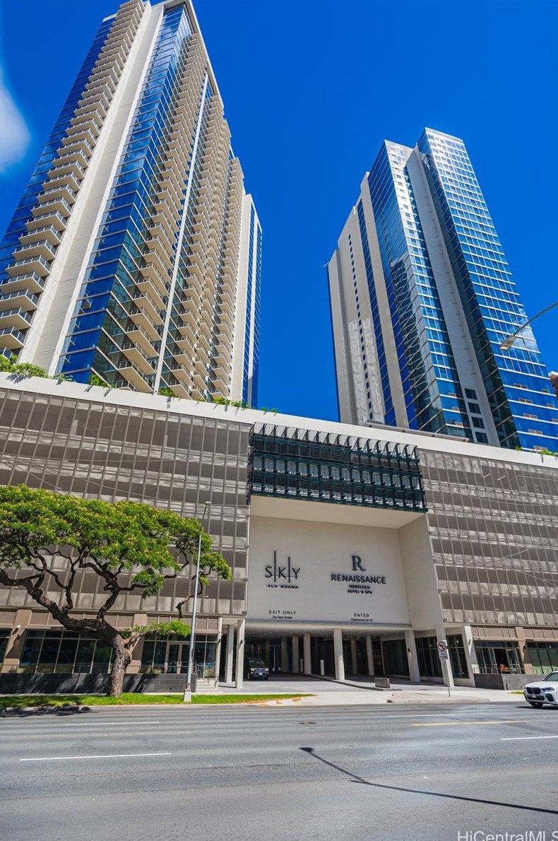 1390 Kapiolani Blvd, Honolulu HI 96814-3620 exterior