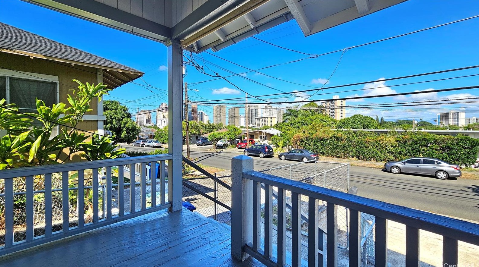 1647 Lusitana St, Honolulu HI 96813-6627 exterior