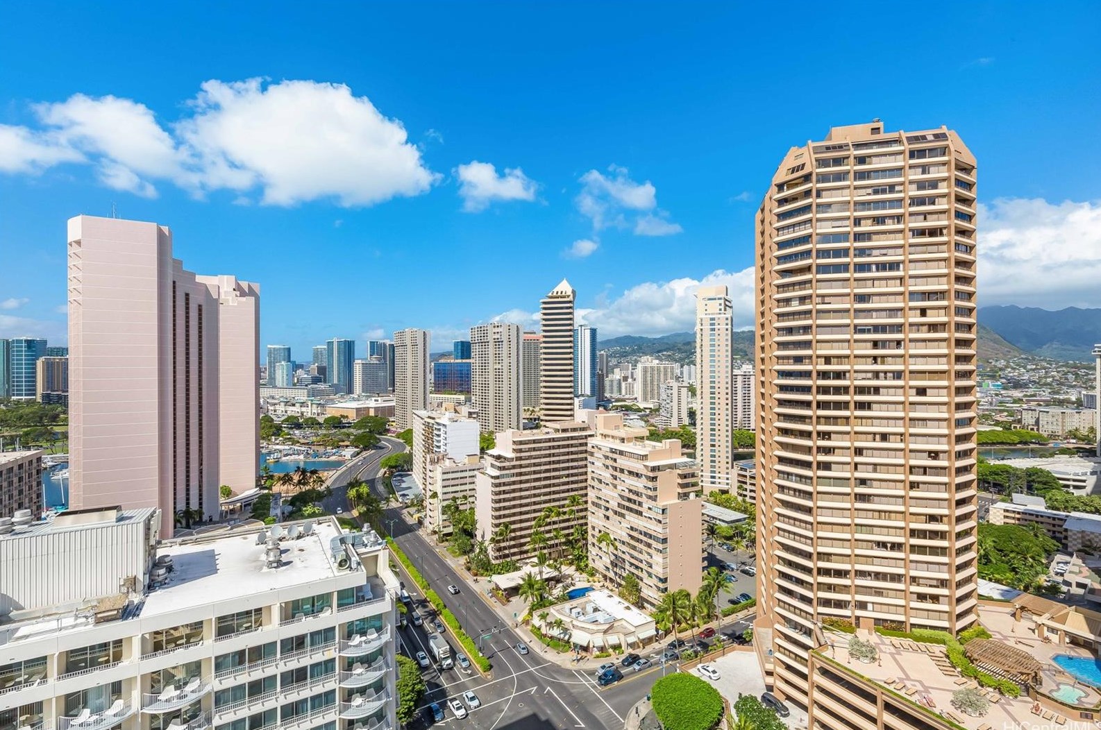 1777 Ala Moana Blvd, Honolulu HI  96815-1683 exterior