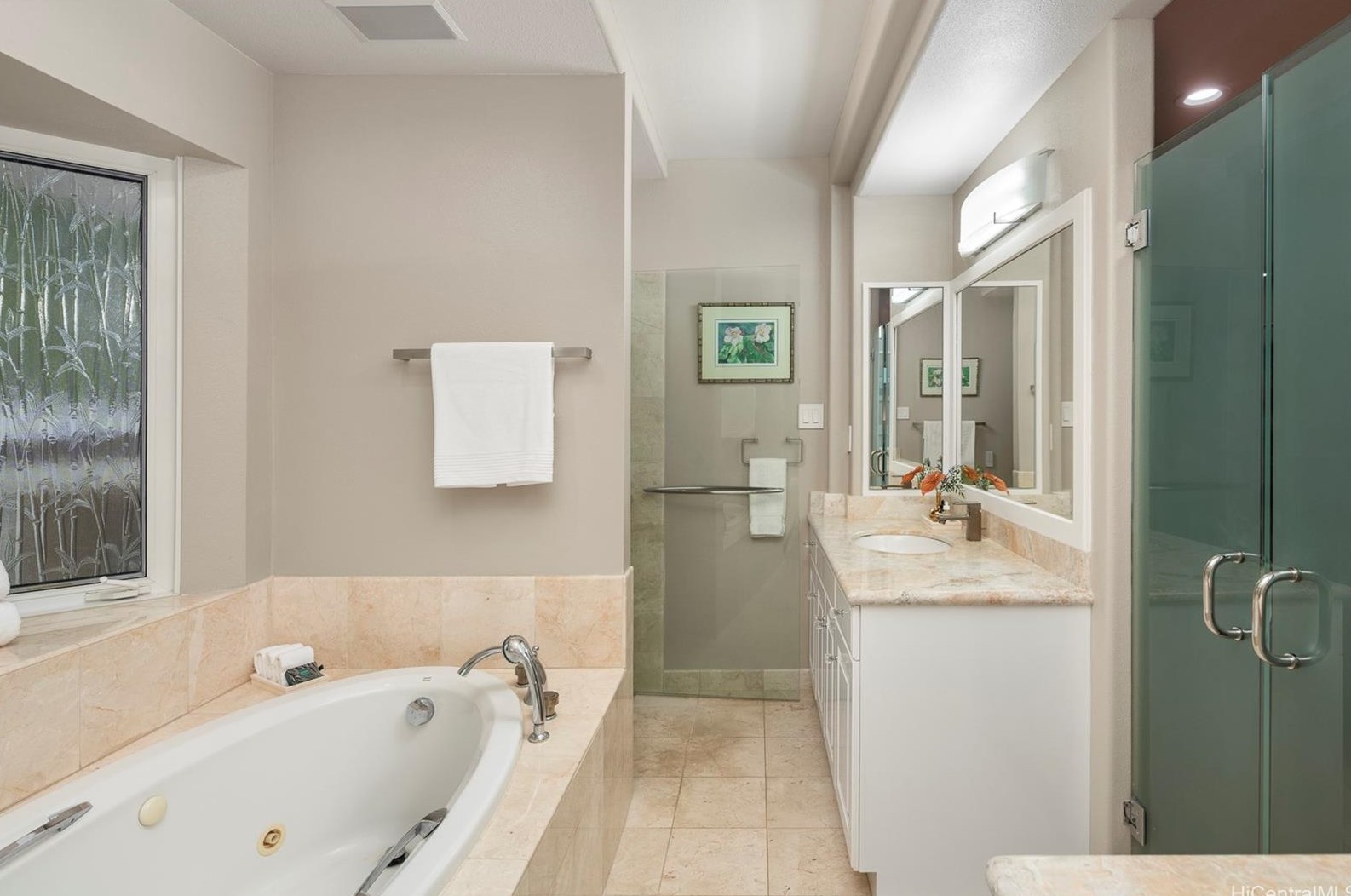 4346 Kahala Ave, Honolulu HI  96816-4856 exterior