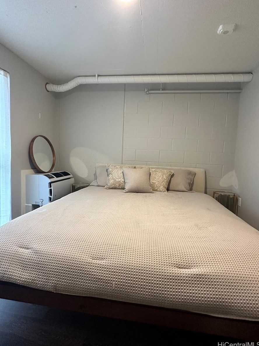 803 Waimanu St, Honolulu, HI 96813-5201