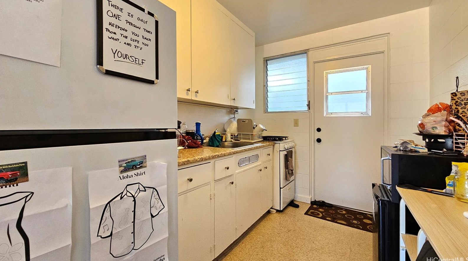 3144 Brokaw St, Honolulu HI  96815-4120 exterior