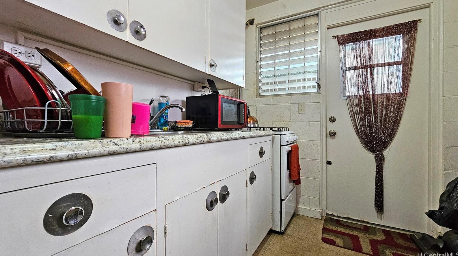 3144 Brokaw St, Honolulu HI  96815-4120 exterior