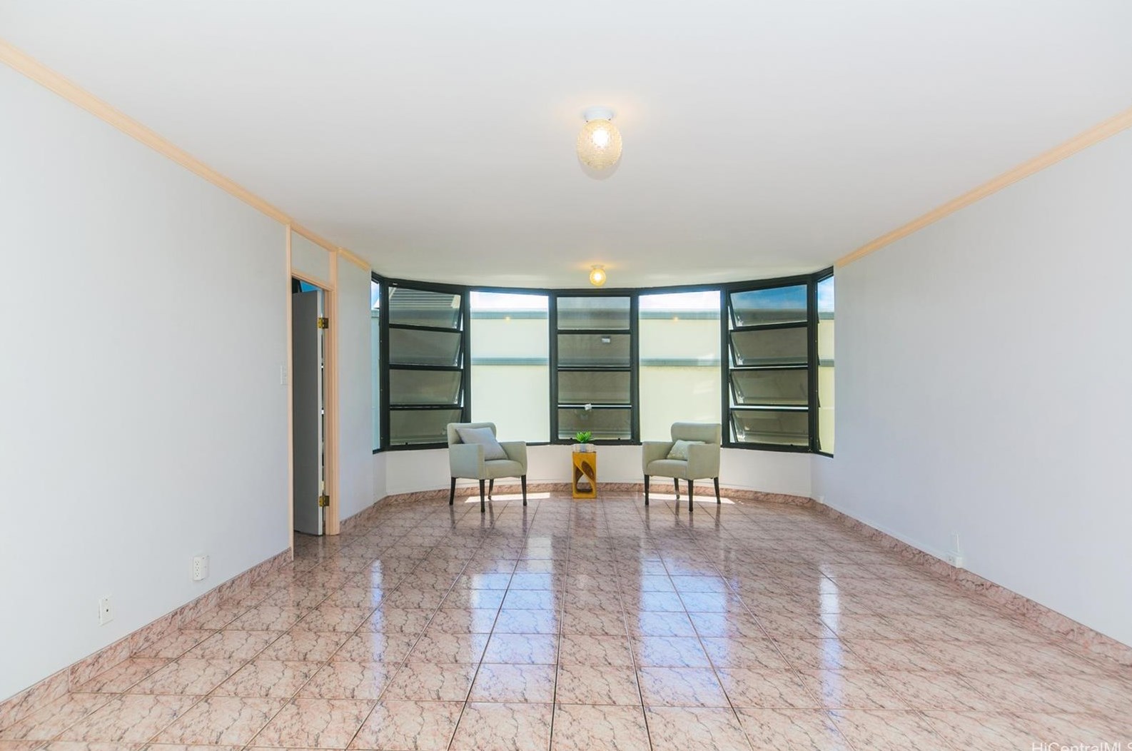1447 Kewalo St, Honolulu, HI 96822-4189