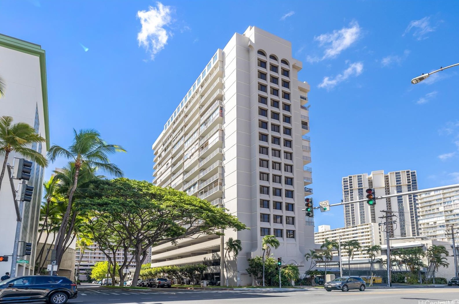 475 Atkinson Dr, Honolulu HI  96814-4720 exterior