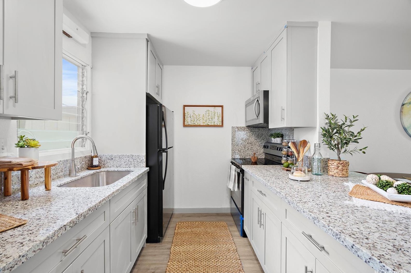98-1481 Kaahumanu St, Aiea, HI 96701