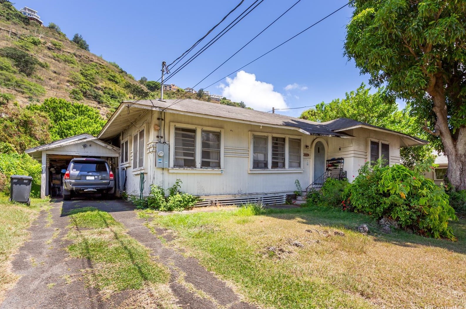 1927 9th Ave, Honolulu, HI 96816-2905
