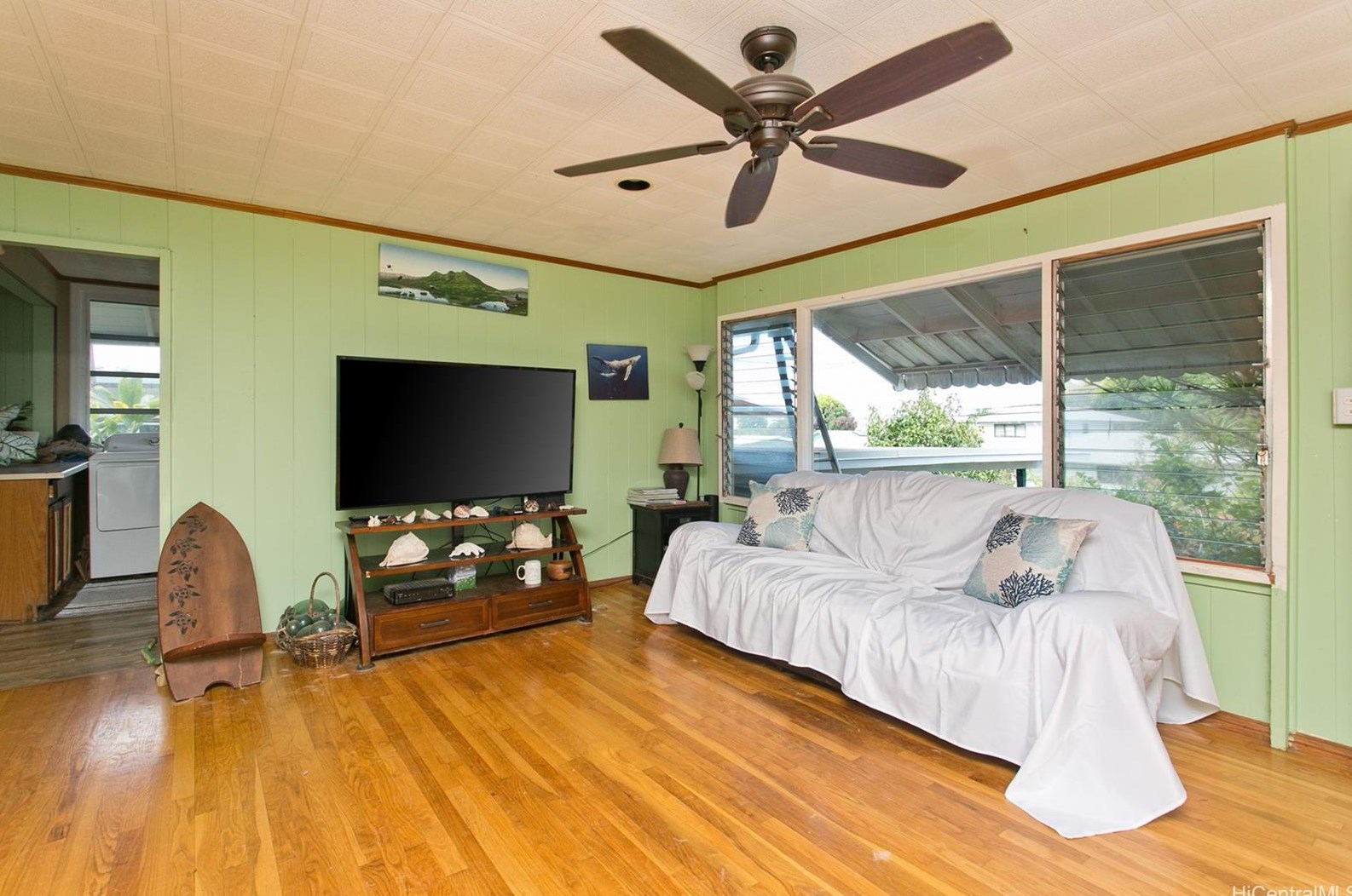 1237 Nanialii St, Kailua, HI 96734-3819