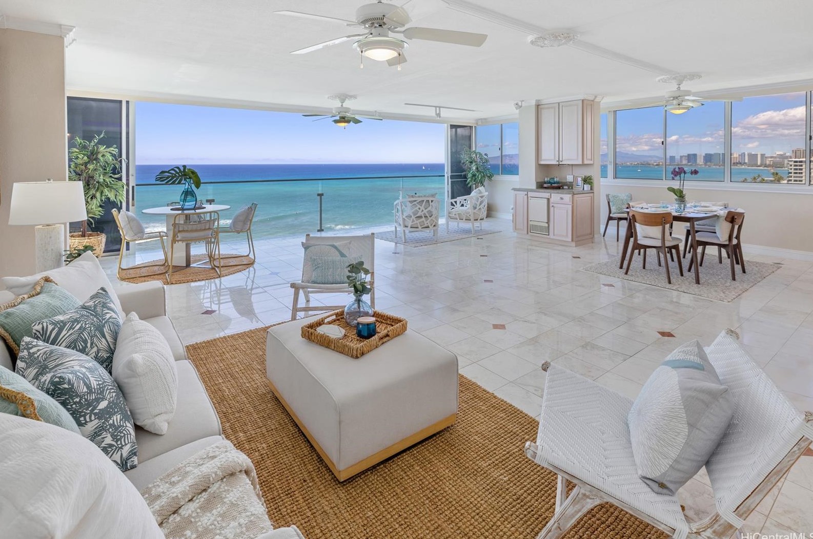 3065 Kalakaua Ave, Honolulu, HI 96815-4741