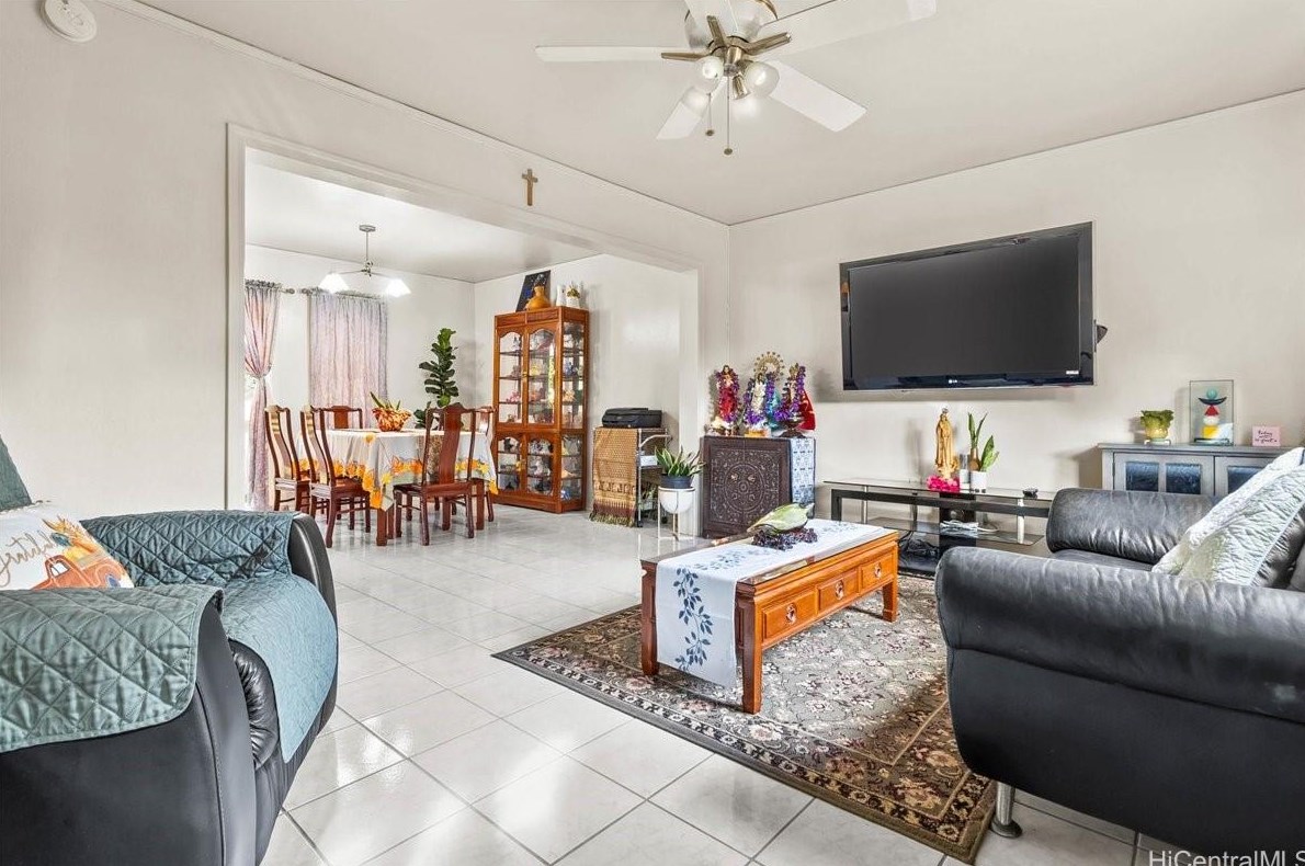 98-1375 Nola St #a33, Pearl City, HI 96782