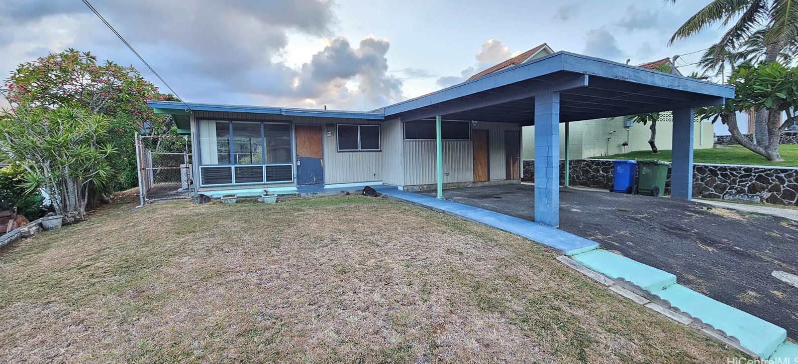 1375 Kupau St, Kailua, HI 96734-3649