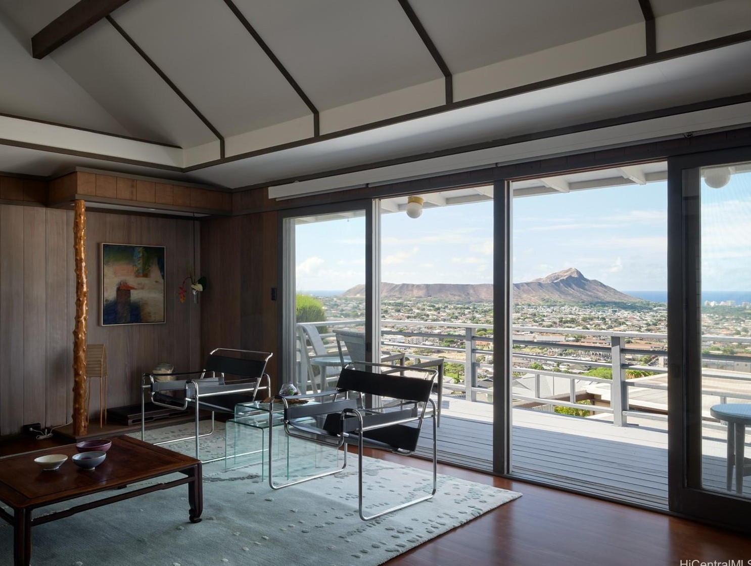 1514 Kaminaka Dr, Honolulu, HI 96816-1814