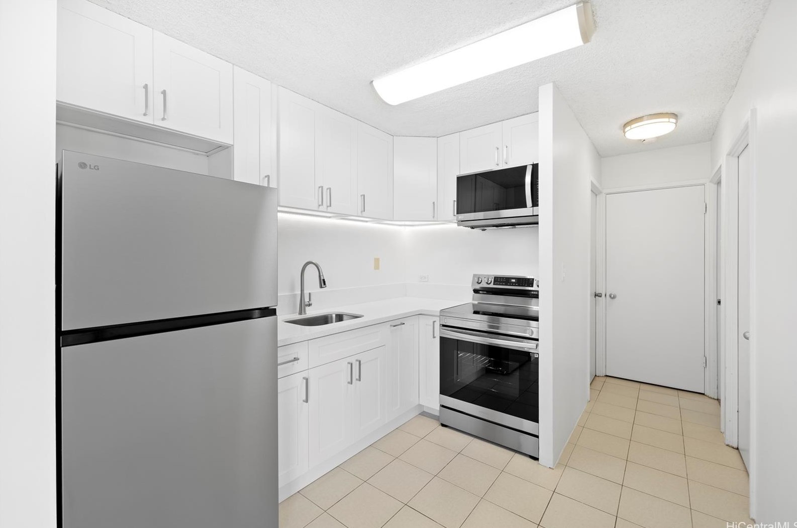 3151 Monsarrat Ave, Honolulu, HI 96815-4461